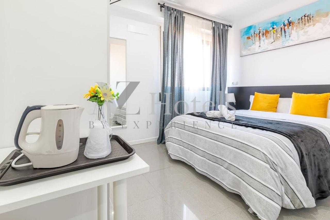 Ayz Sierra De Meira - Auto Check-In Property (Adults Only) Мадрид Экстерьер фото